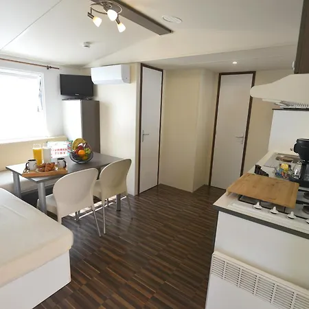 Camping Entre Et Landes Mobil à Capbreton, 4 To 6px Internet Débit C'la Vieconciergerie *